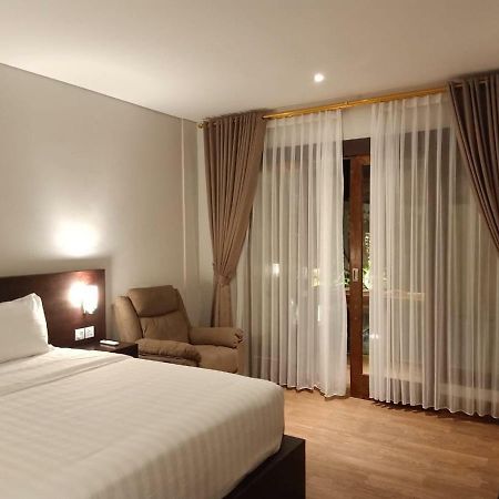 The Surya Kuta Villa Dış mekan fotoğraf