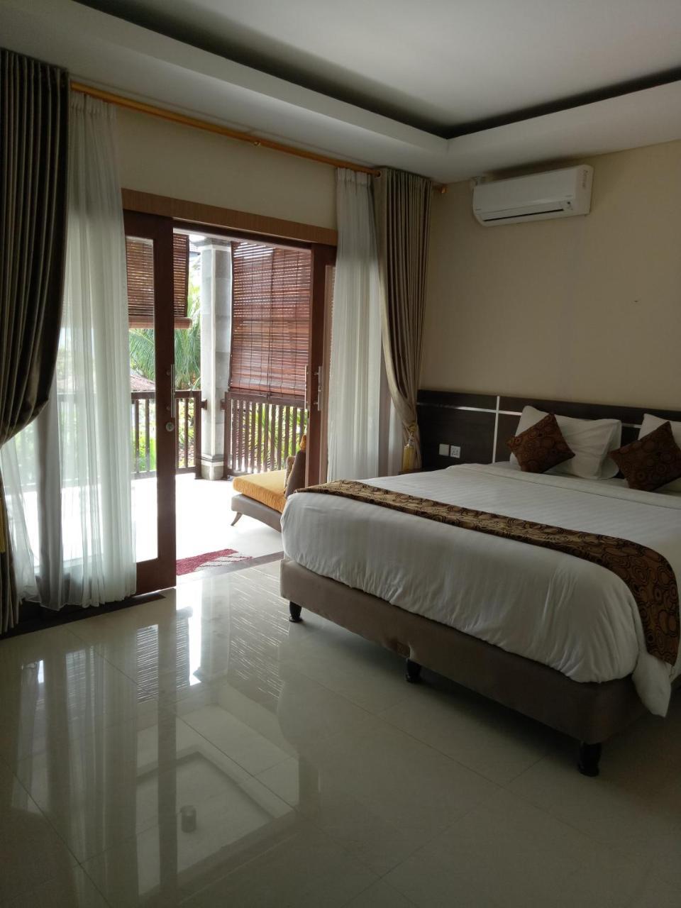 The Surya Kuta Villa Dış mekan fotoğraf